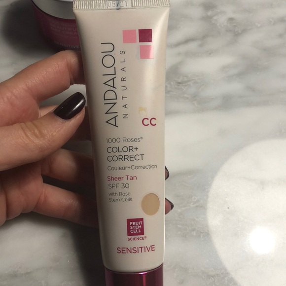 Angelou Naturals Sheer Tan CC cream & Creme - Picture 2 of 4